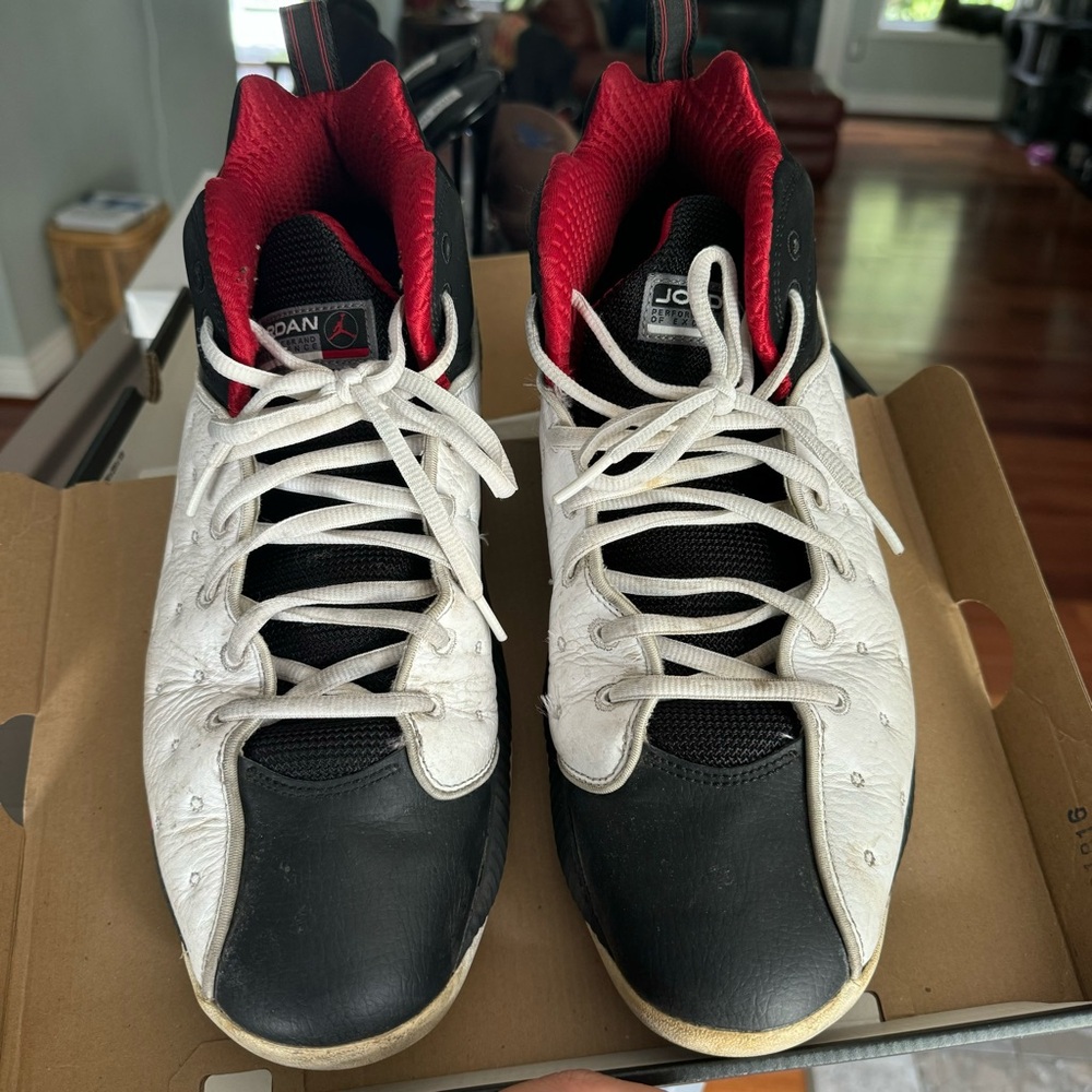 Used men’s Jordan Shoes